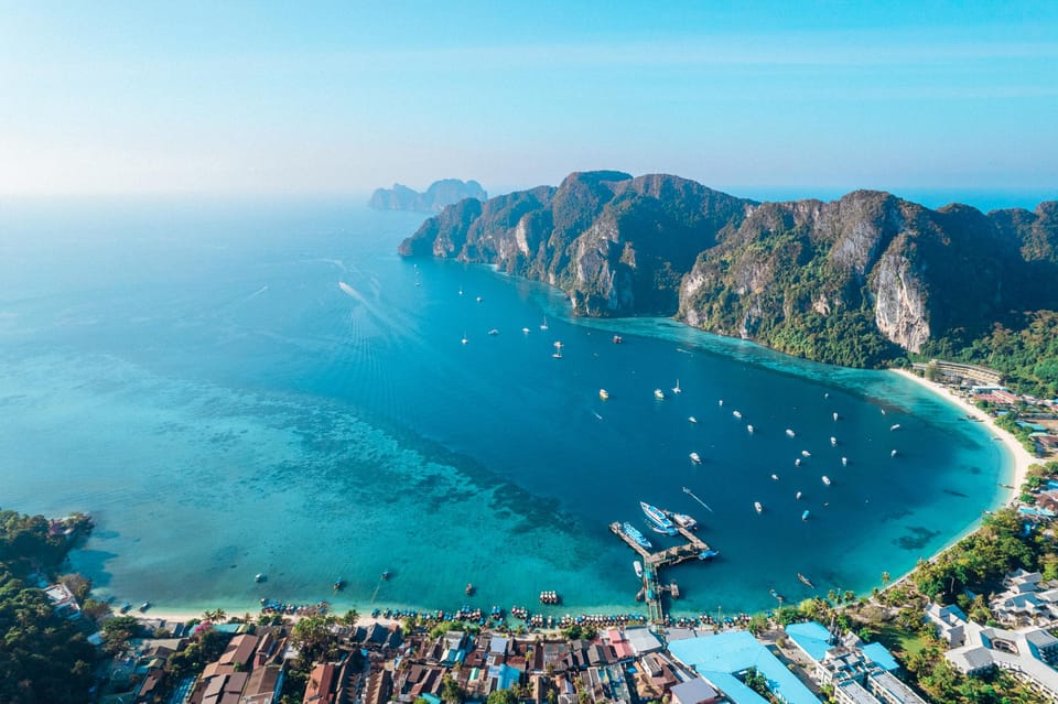 Phi Phi Island Daytrip by Cruise (Air condition)