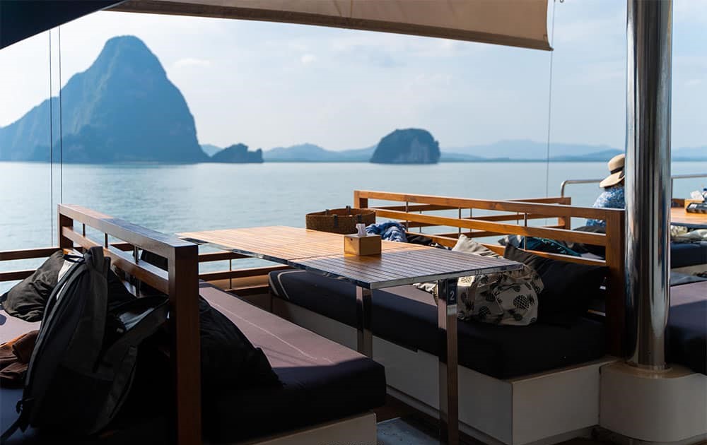 ๋Jamesbond island Luxury catamaran by SEANERY
