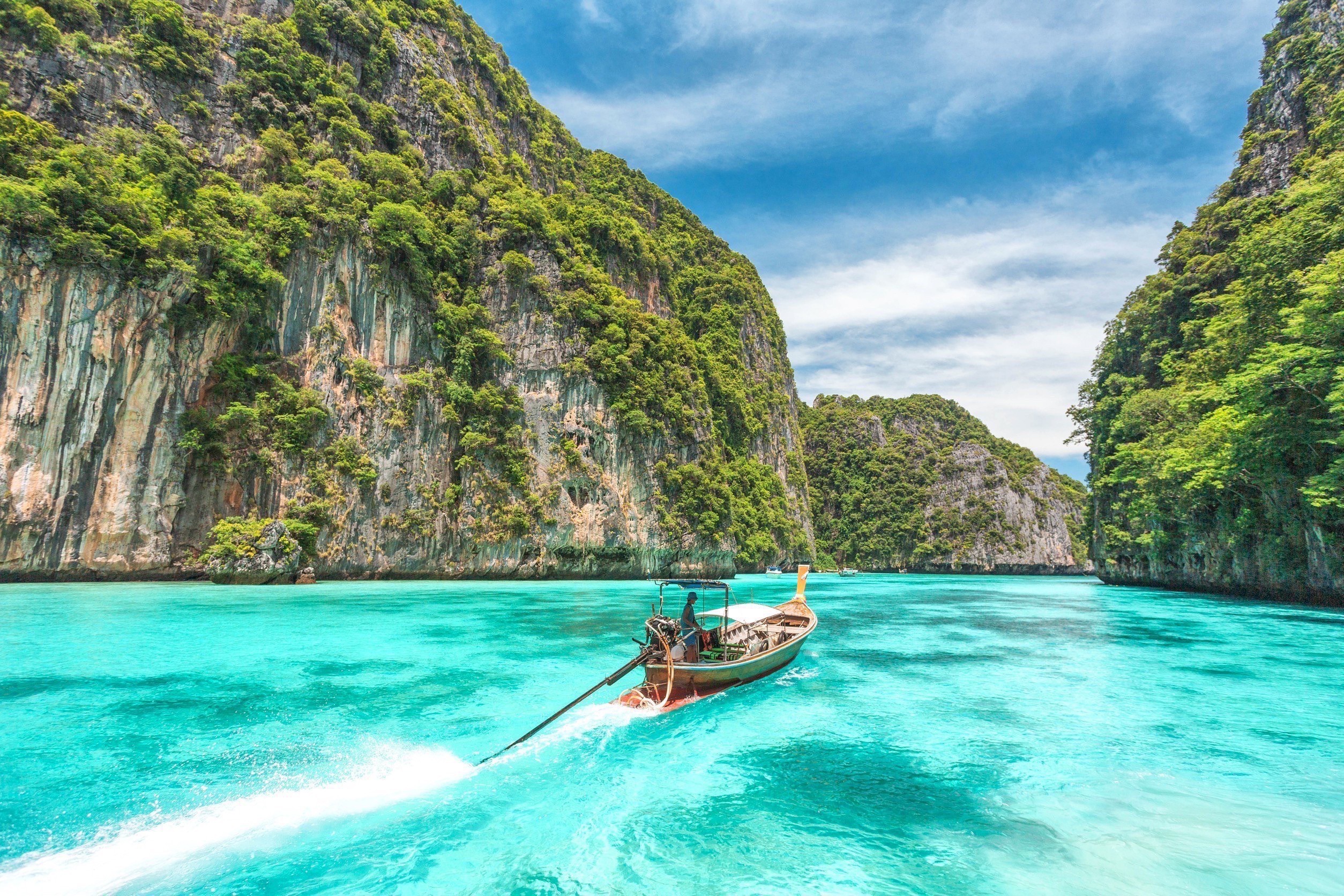 Phi Phi + Maya bay + Khai Islands By Speedboat PREMIUM SERVICE