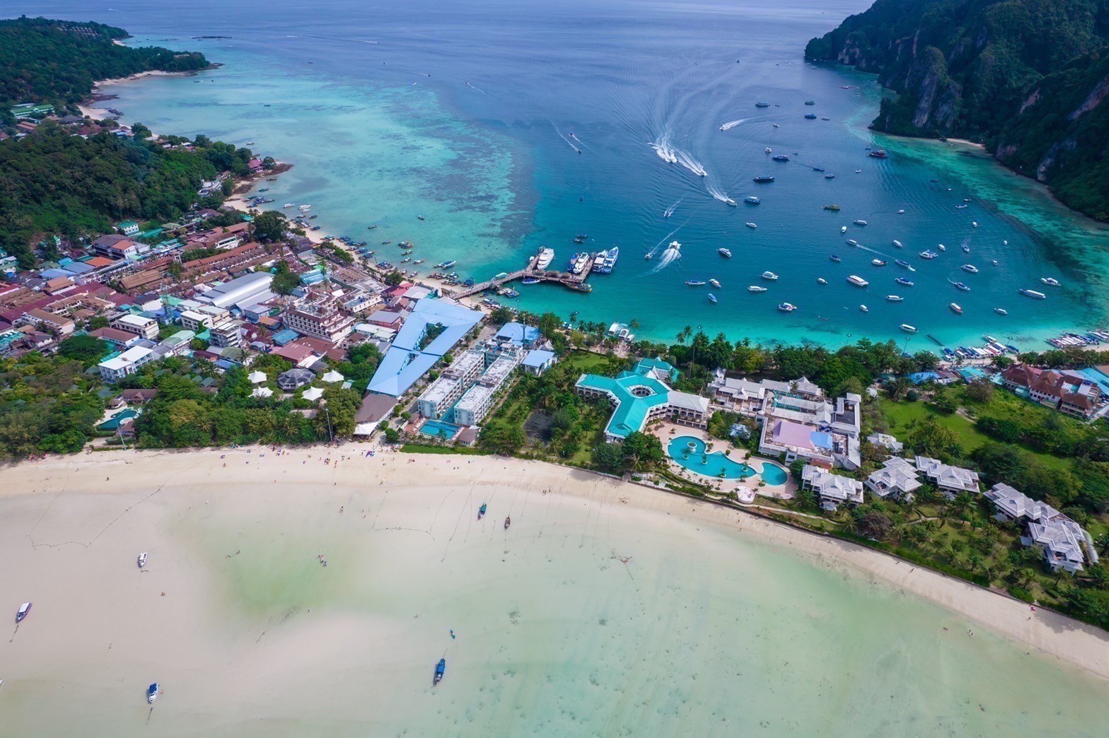 Phi Phi island by Luxury Speed Catamaran RECOMMEND 