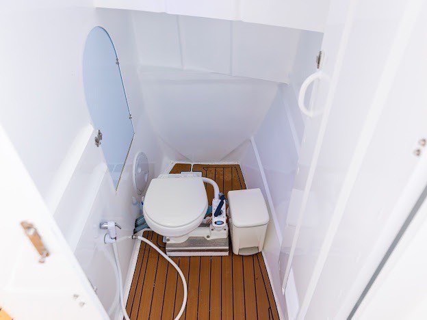 Phi Phi island by Luxury Speed Catamaran RECOMMEND 