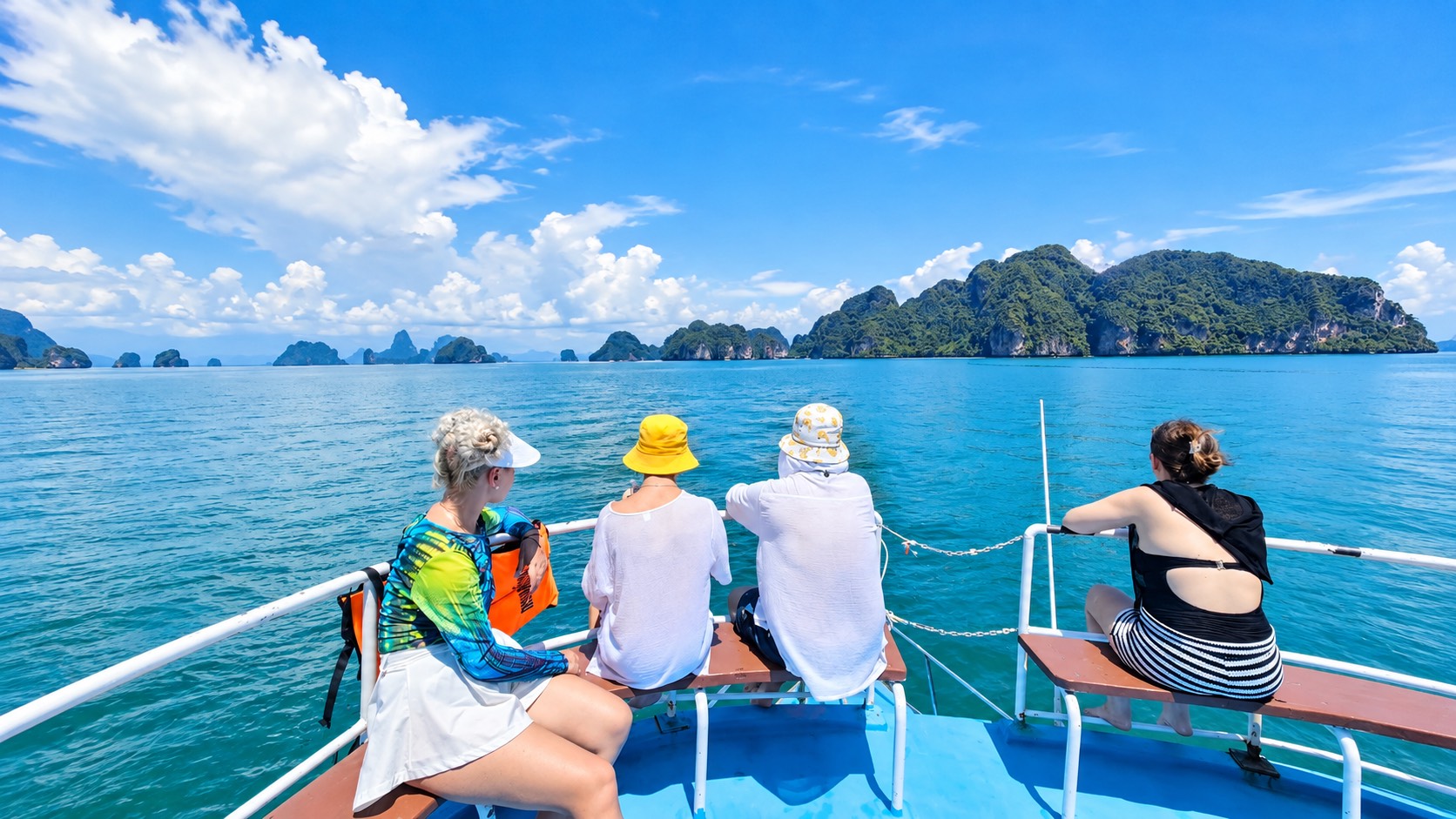 Jamesbond islands by Big boat STANDARD TOUR